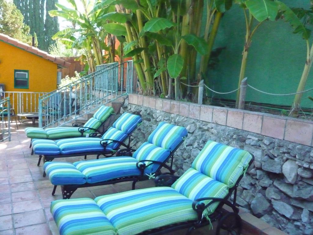 Woodland Hills Calabasas Guesthouses ลอสแอนเจลิส ภายนอก รูปภาพ