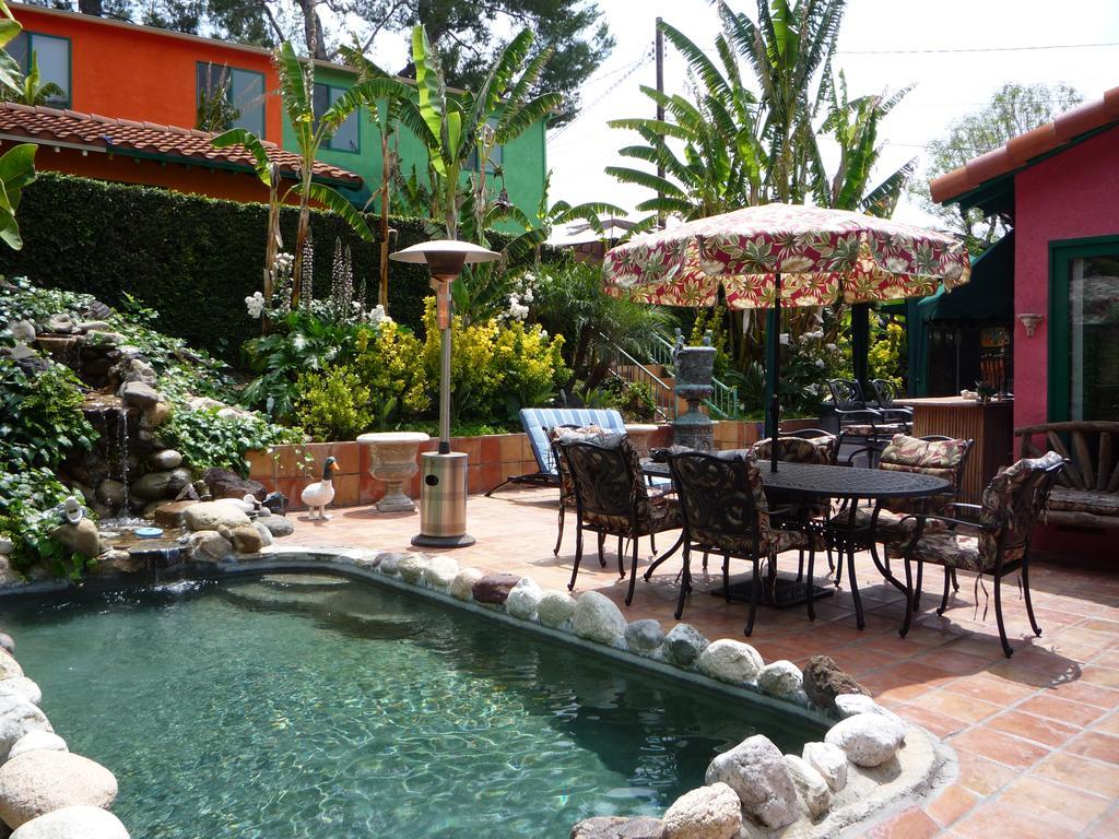 Woodland Hills Calabasas Guesthouses ลอสแอนเจลิส ภายนอก รูปภาพ