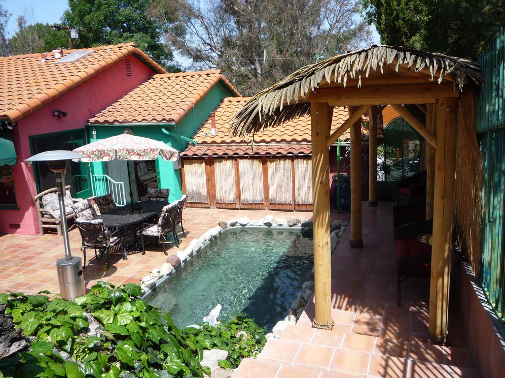 Woodland Hills Calabasas Guesthouses ลอสแอนเจลิส ภายนอก รูปภาพ
